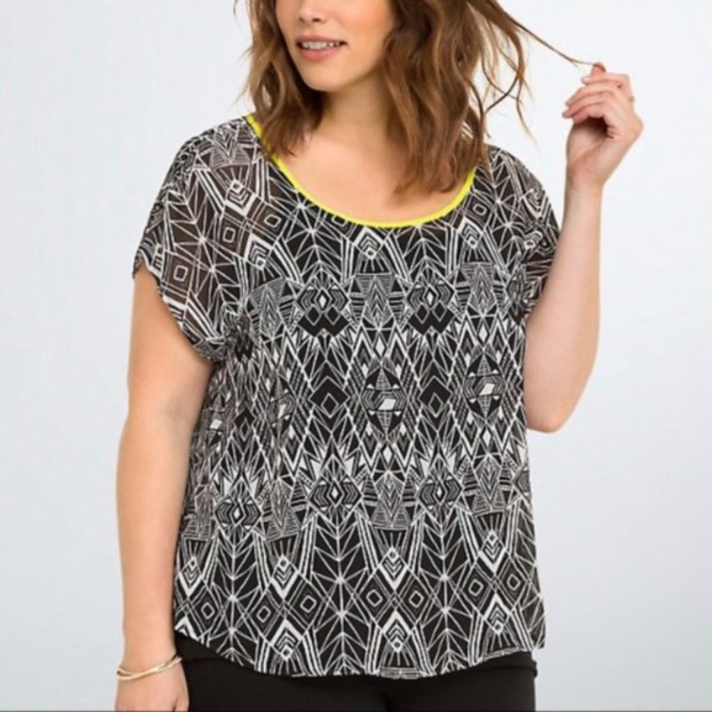 Torrid | Geo Print Crossback Top
